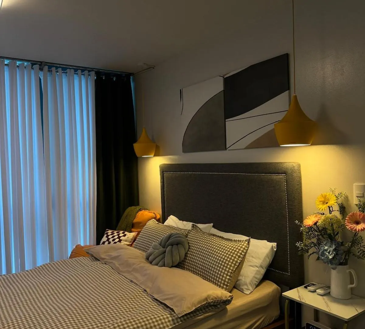 Serenity Pads Manila 0*,